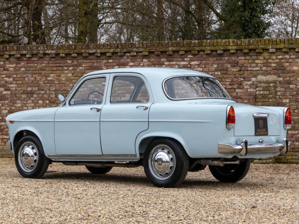 Image 2/48 of Alfa Romeo Giulietta TI (1964)