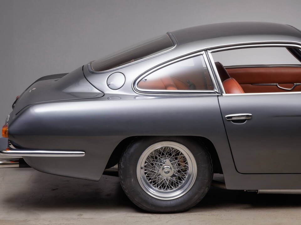 Immagine 7/35 di Lamborghini 400 GT (2+2) (1967)