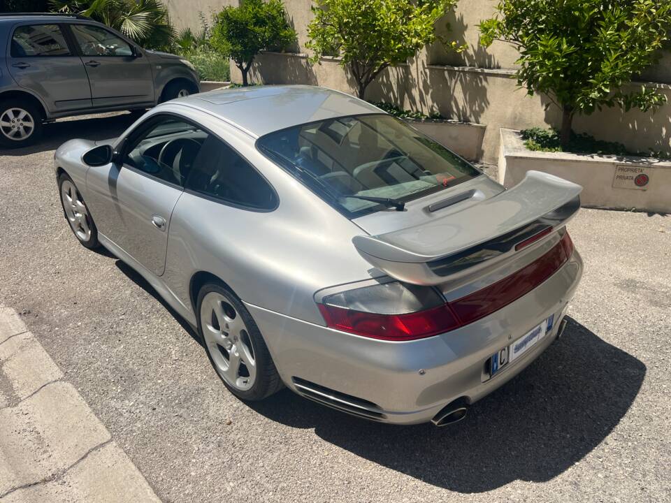 Image 9/39 of Porsche 911 Carrera 4S (2002)
