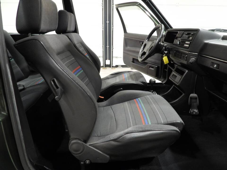 Bild 10/15 von Volkswagen Golf II Gti 1.8 (1988)