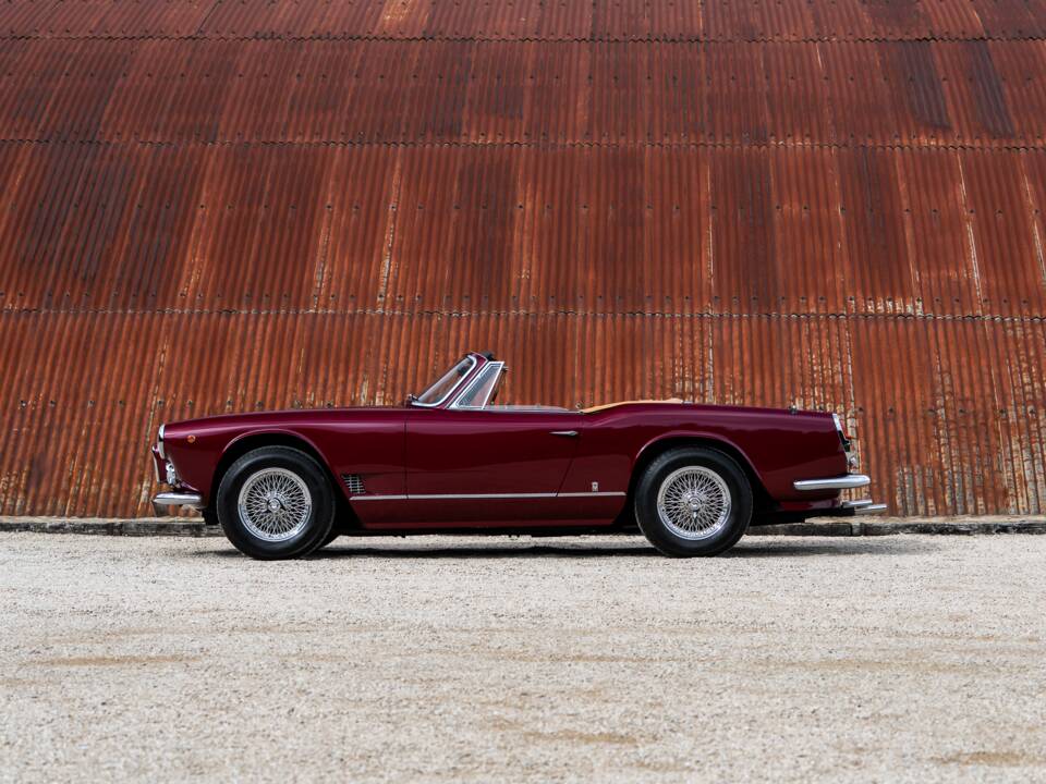 Image 16/51 of Maserati 3500 GTI Spyder Vignale (1963)