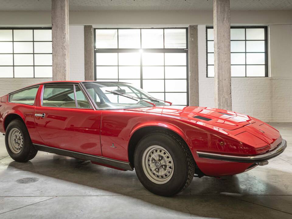 Image 25/71 of Maserati Indy 4700 (1972)