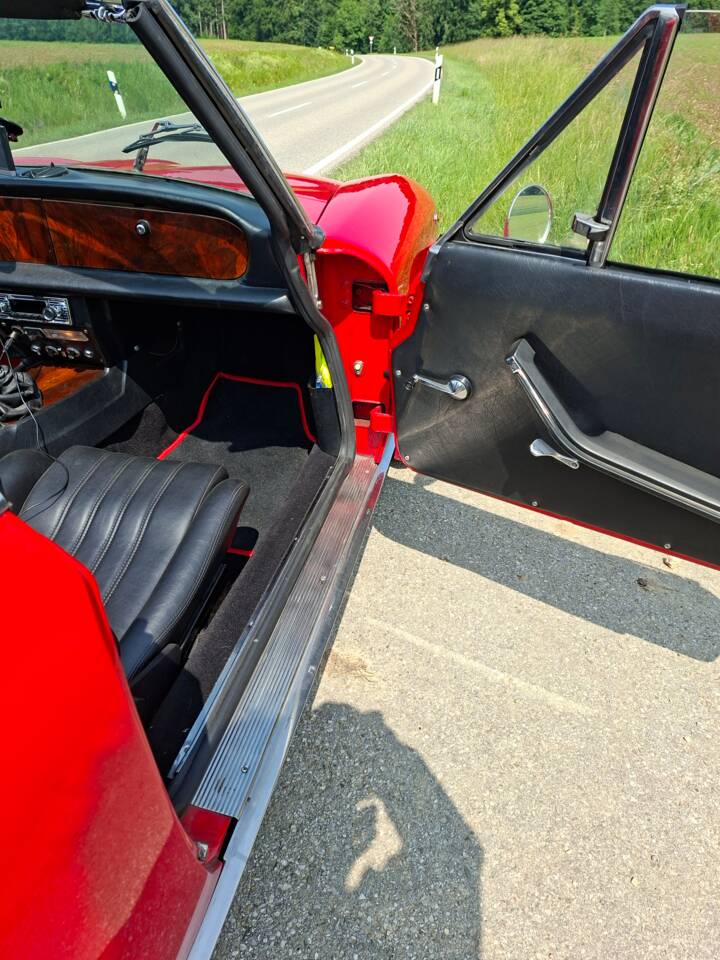 Image 13/32 of FIAT 124 Spider CS (1973)