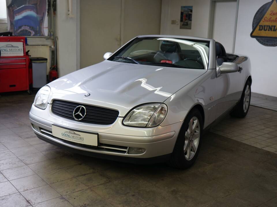 Image 9/40 of Mercedes-Benz SLK 230 Kompressor (1999)