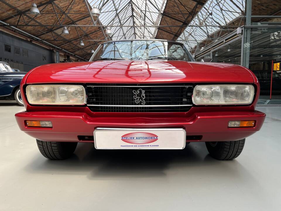 Image 3/28 of Peugeot 504 Convertible (1981)