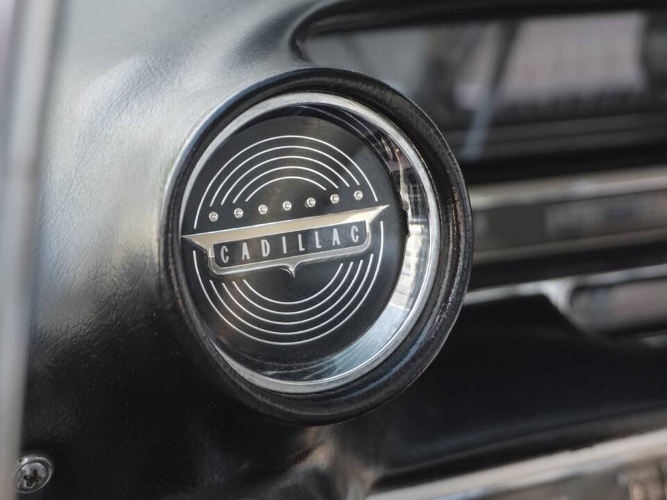Bild 40/62 von Cadillac Coupe DeVille (1959)