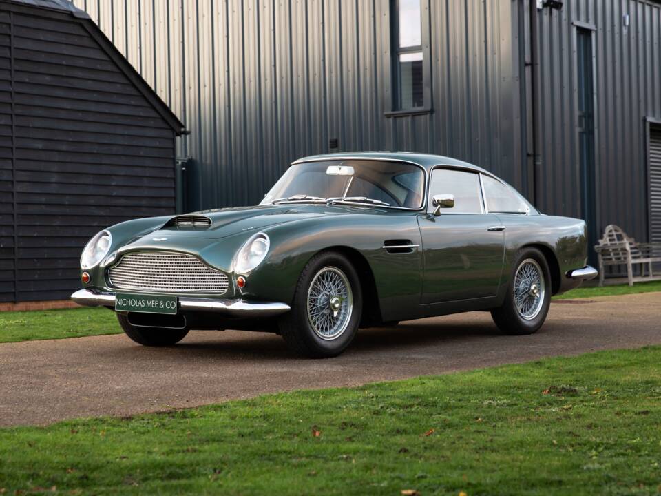Image 3/42 de Aston Martin DB 4 GT (1959)