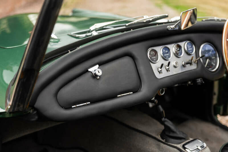 Bild 44/50 von Daimler SP 250 (1960)