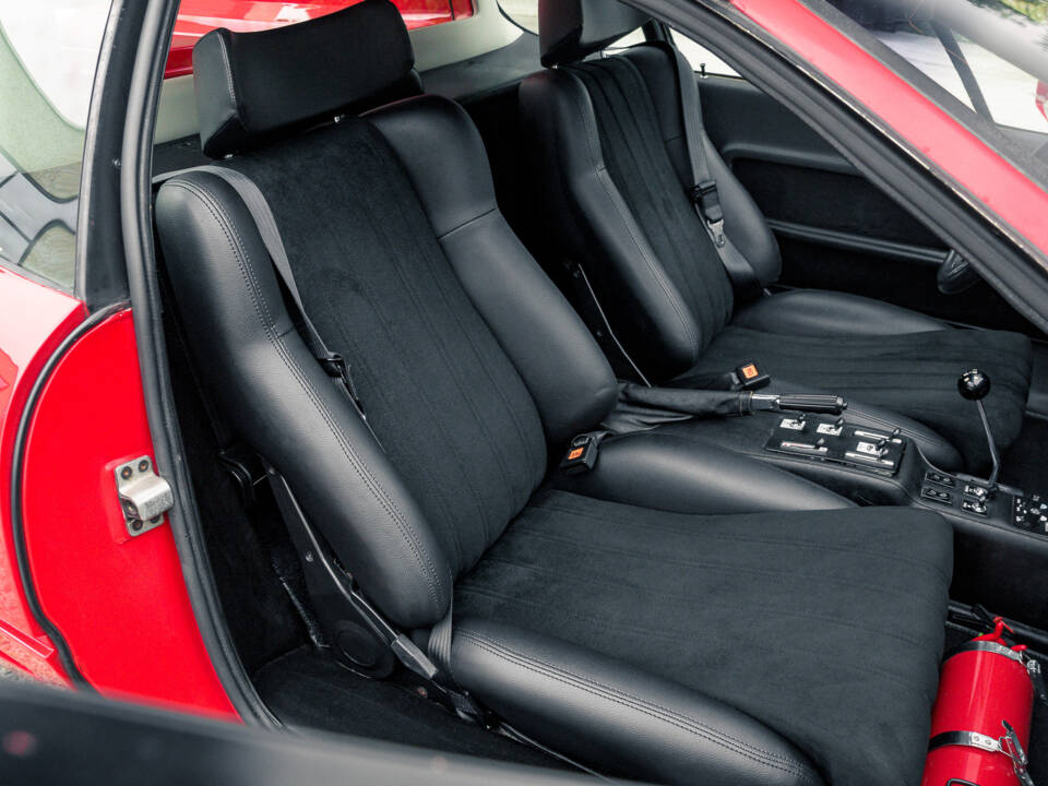 Image 31/52 of Ferrari 512 BB (1978)
