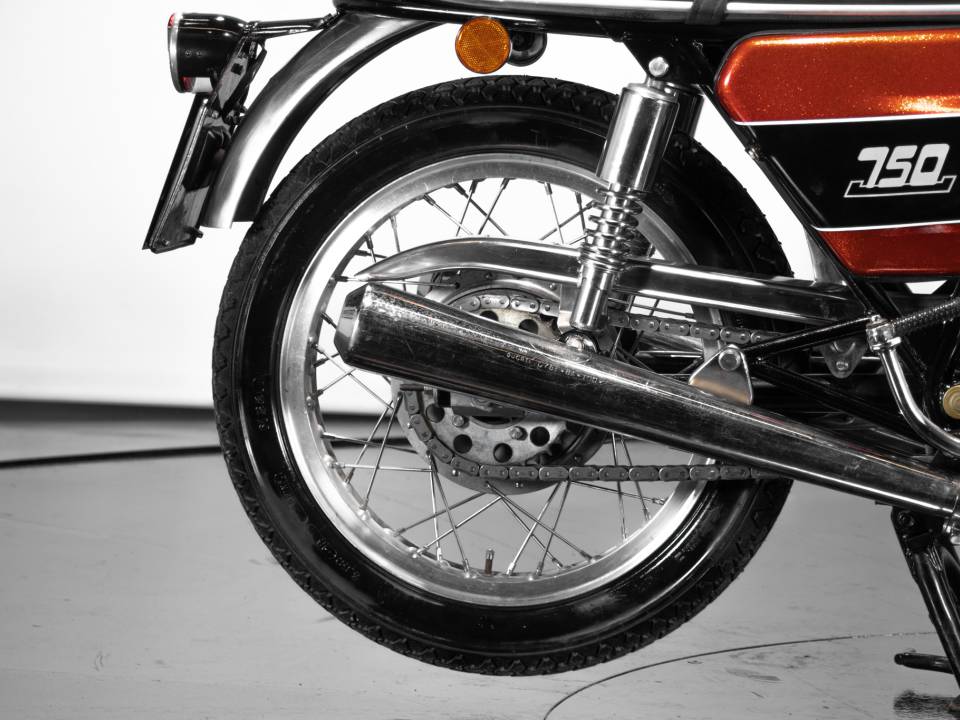 Image 26/50 de Ducati DUMMY (1973)