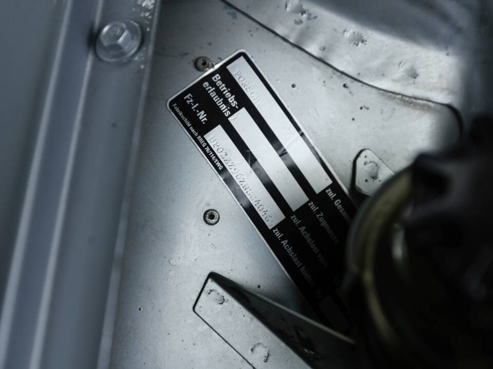 Immagine 38/43 di Porsche 968 (1992)