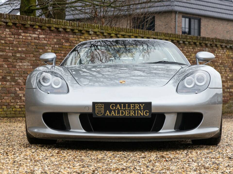 Image 5/50 de Porsche Carrera GT (2005)