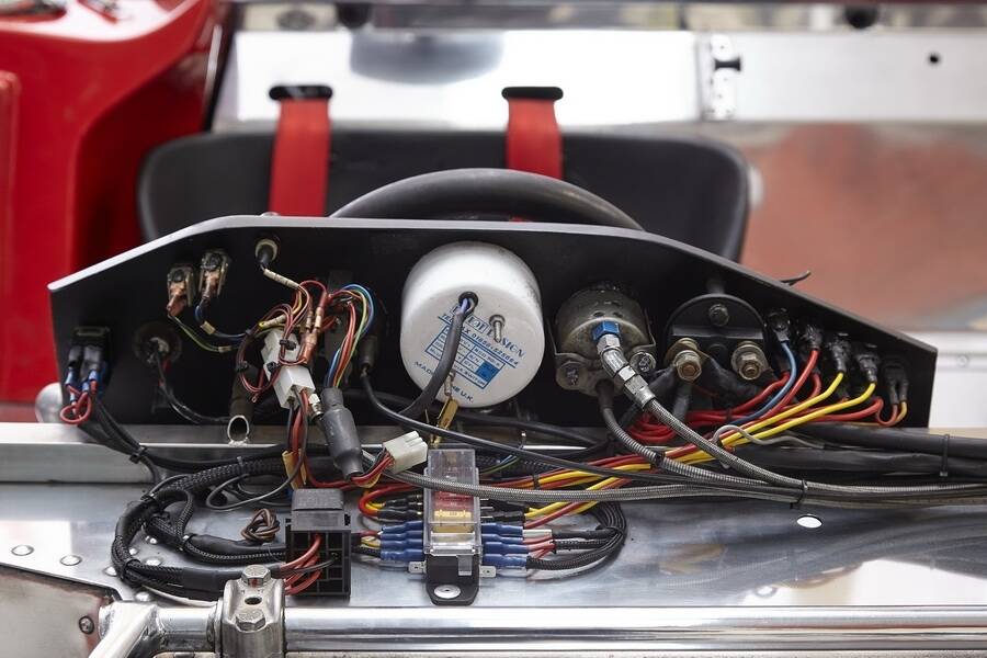 Image 16/50 of Lola T290 (1972)
