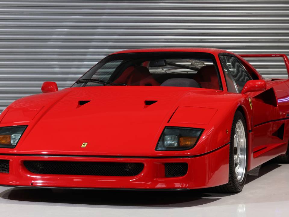 Image 2/13 of Ferrari F40 (1988)