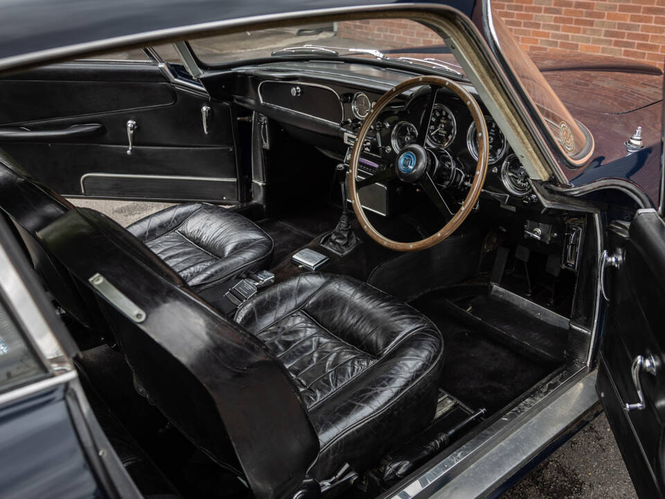Image 63/72 de Aston Martin DB 4 (1962)