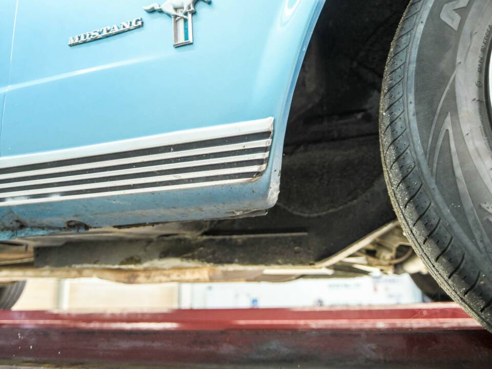 Image 46/50 of Ford Mustang 302 (1966)