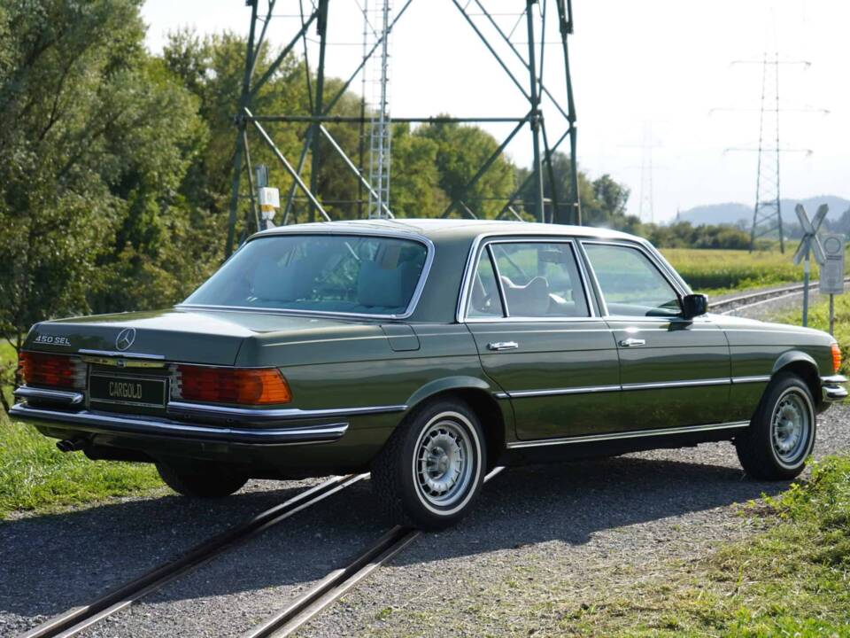 Afbeelding 6/28 van Mercedes-Benz 450 SEL (1979)