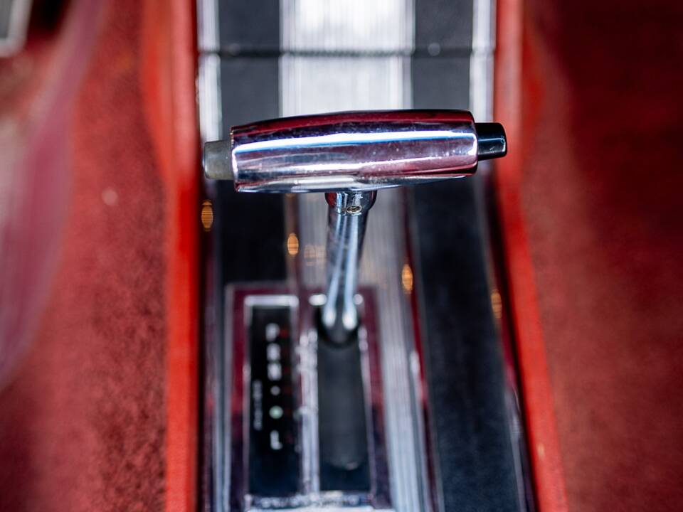 Image 46/50 of Ford Mustang 200 (1966)