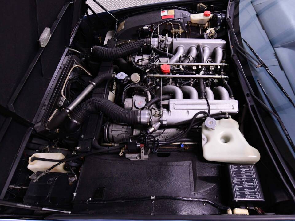 Imagen 23/50 de Aston Martin Lagonda (1989)