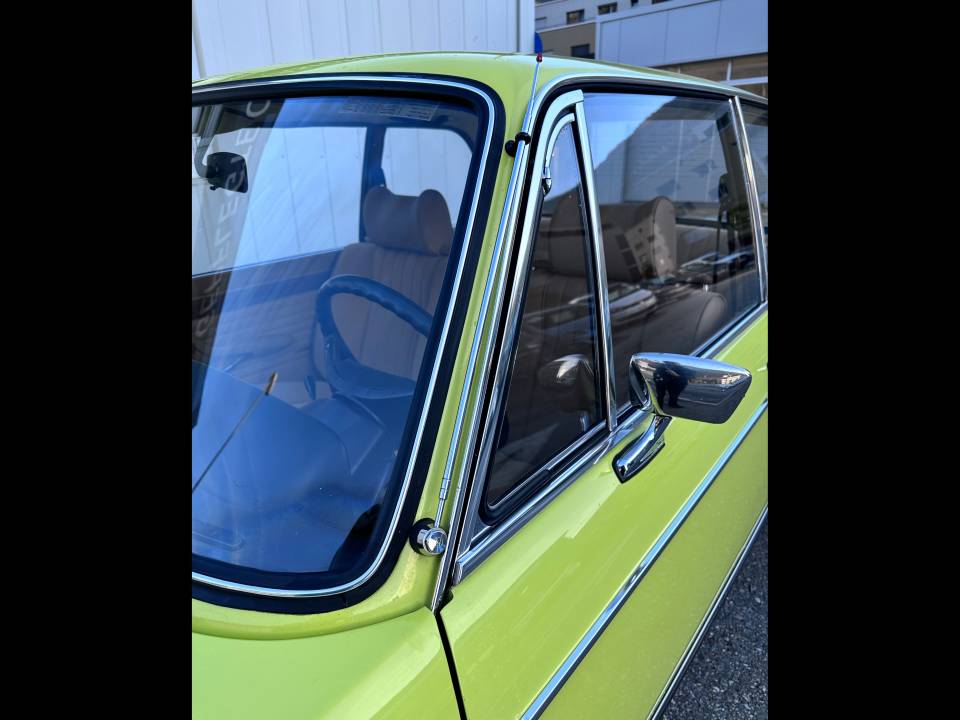 Image 30/39 de BMW 2002 (1974)