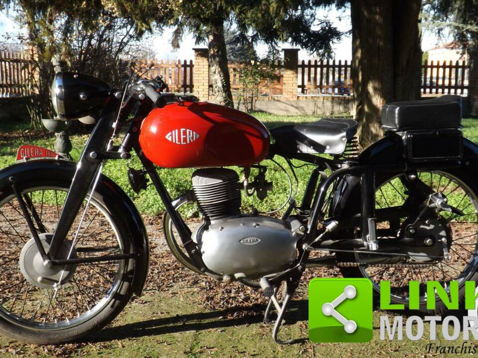 Image 3/10 of Gilera DUMMY (1953)