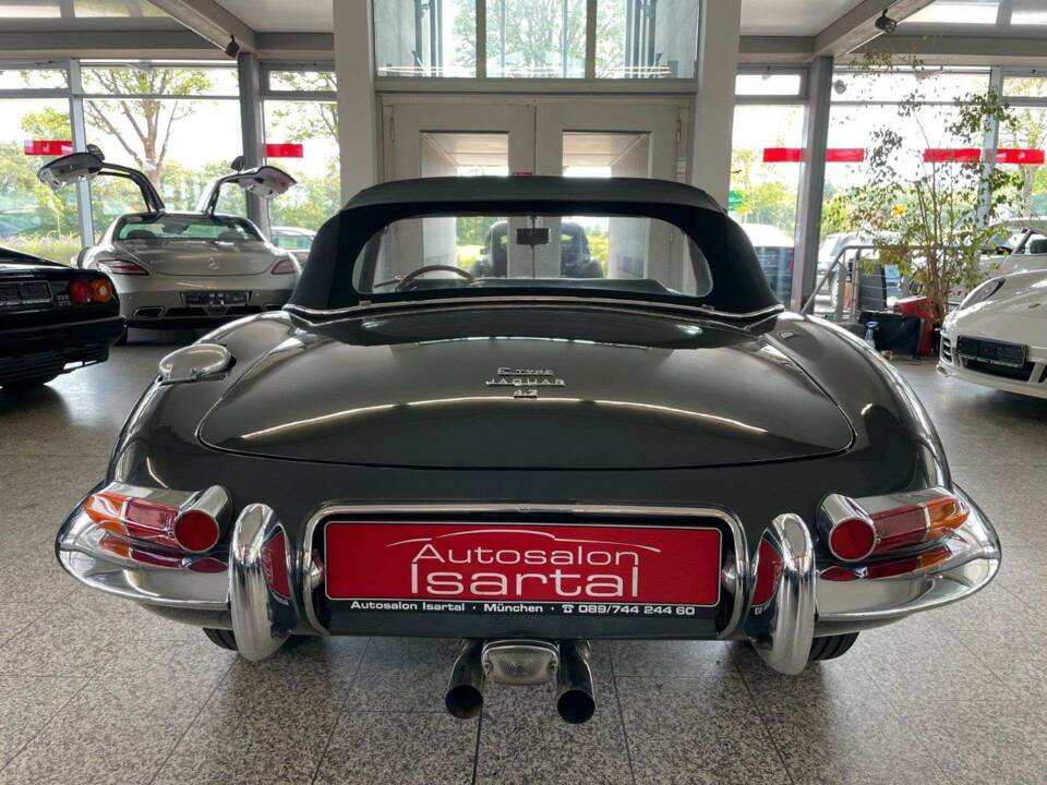 Afbeelding 5/20 van Jaguar E-Type 4.2 (1965)