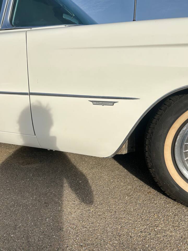 Image 22/56 of Cadillac Sedan DeVille (1959)
