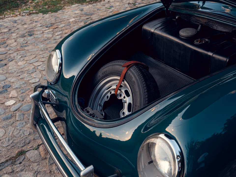 Image 42/80 of Porsche 356 A 1600 (1958)