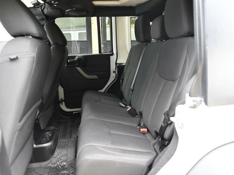 Imagen 46/50 de Jeep Wrangler 3.6 V6 (2015)