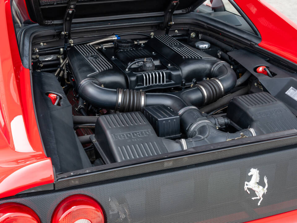 Imagen 74/89 de Ferrari F 355 Berlinetta (1996)