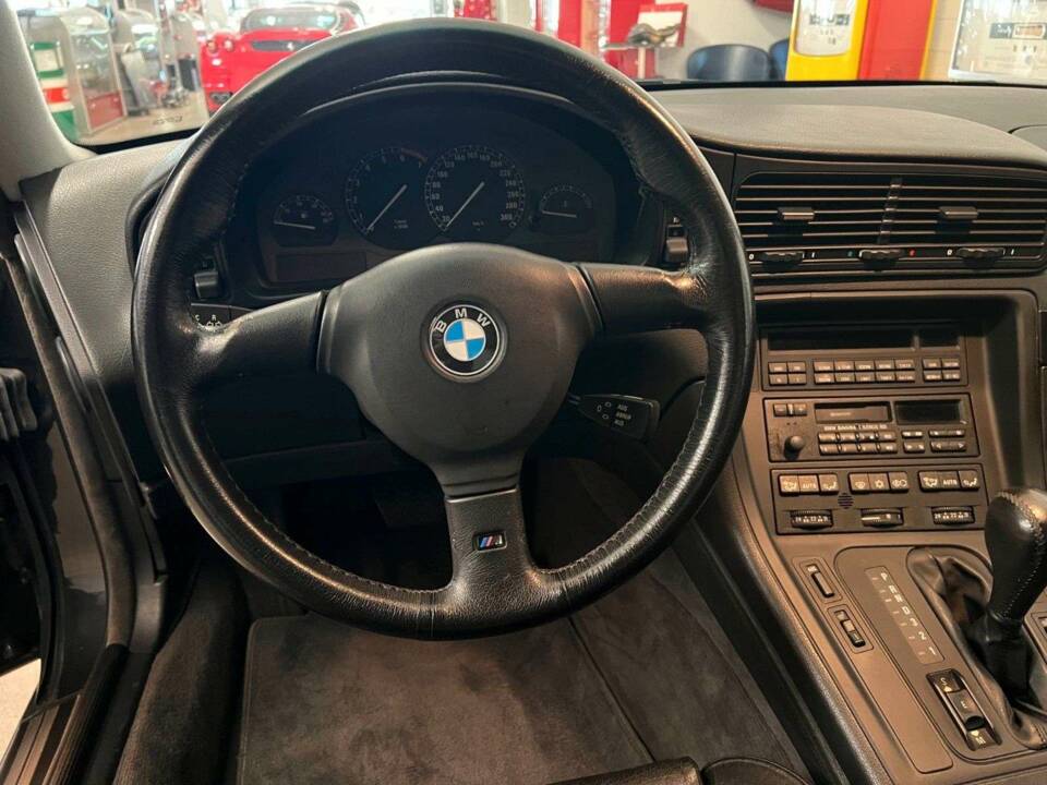 Immagine 9/18 di BMW 850i (1990)