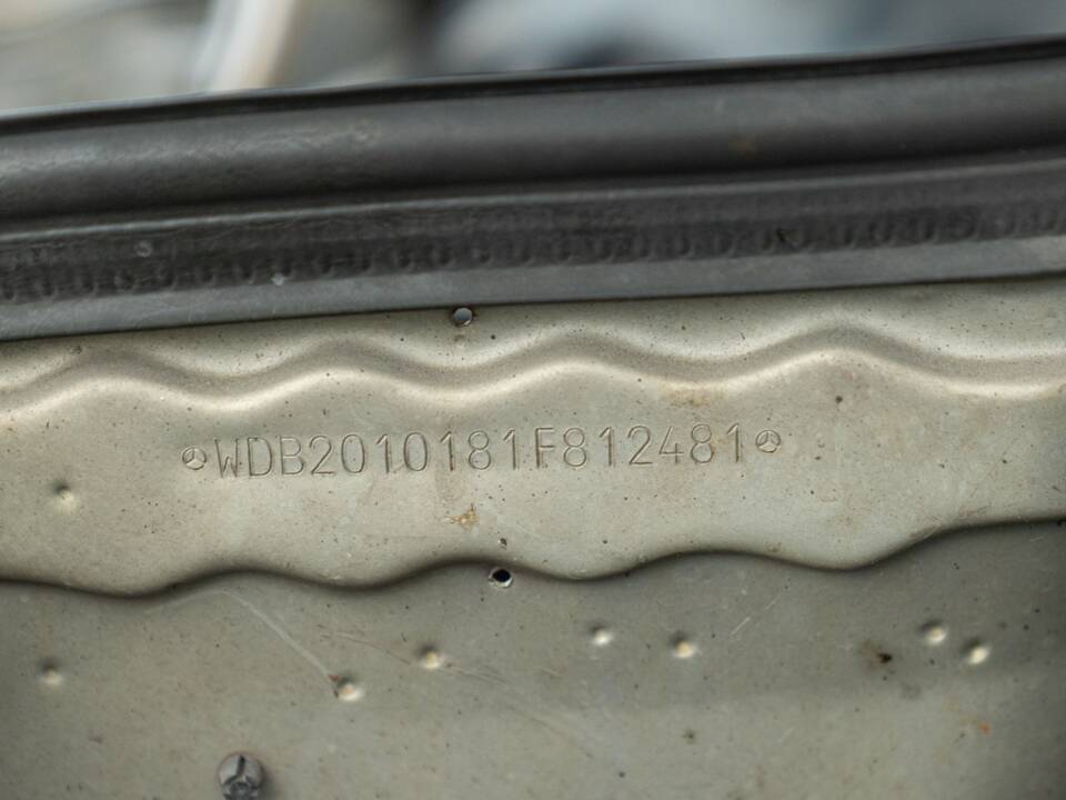 Image 48/50 of Mercedes-Benz 190 E 1.8 (1991)