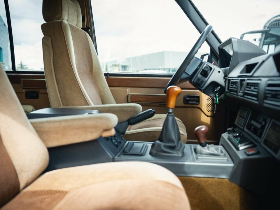 Image 9/15 of Land Rover Range Rover Classic EFI (1987)