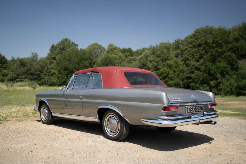Afbeelding 10/36 van Mercedes-Benz 300 SE (1965)