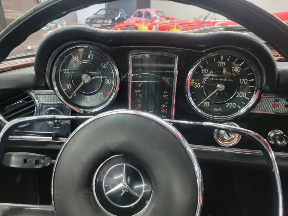 Immagine 3/8 di Mercedes-Benz 230 SL (1967)