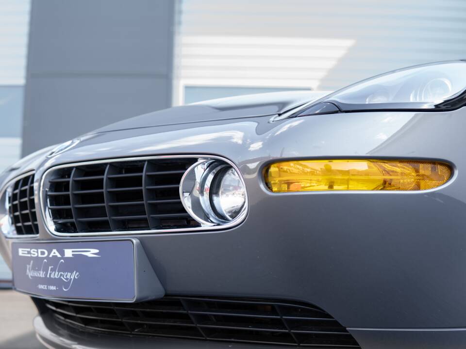 Image 10/32 of BMW Z8 (2001)