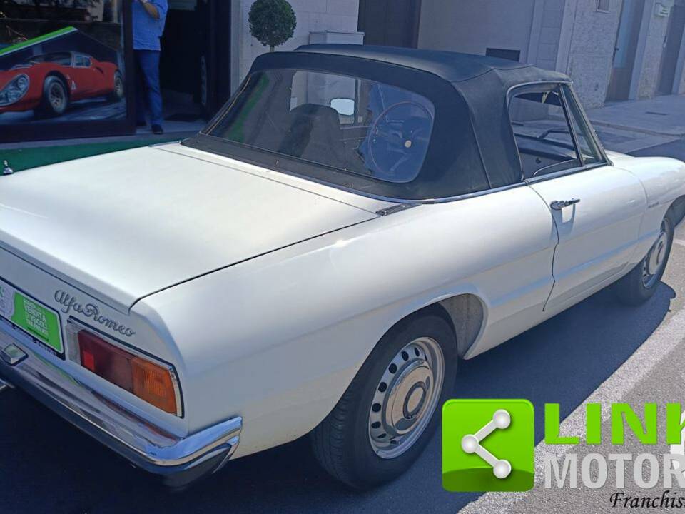 Bild 5/10 von Alfa Romeo Spider 1600 Junior (1975)