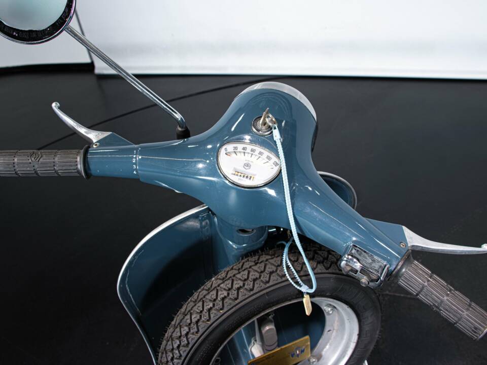 Bild 17/46 von Piaggio Vespa 125 Primavera ET3 (1977)