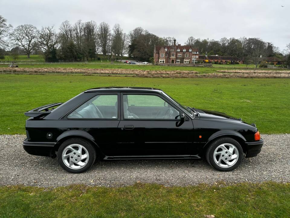 Image 5/38 de Ford Escort turbo RS (1990)