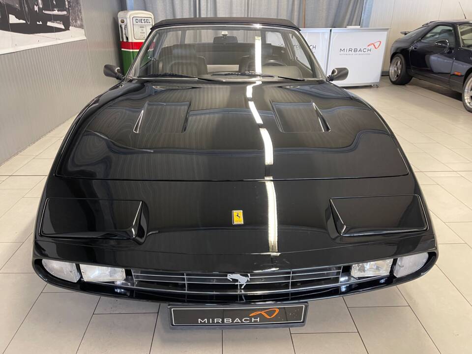 Immagine 5/21 di Ferrari 365 GTC&#x2F;4 (1971)