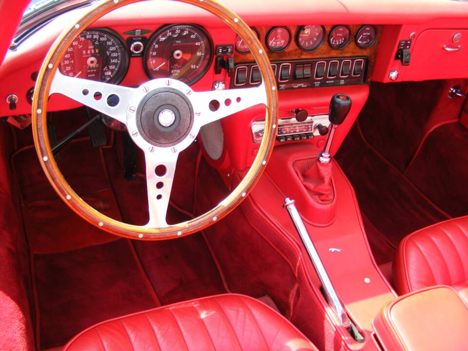 Image 1/30 de Jaguar E-Type (1971)