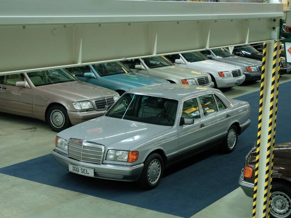 Bild 4/50 von Mercedes-Benz 300 SEL (1986)