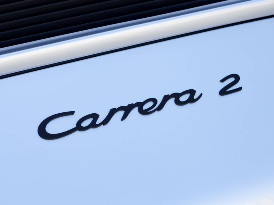 Image 19/46 of Porsche 911 Carrera 2 (1991)