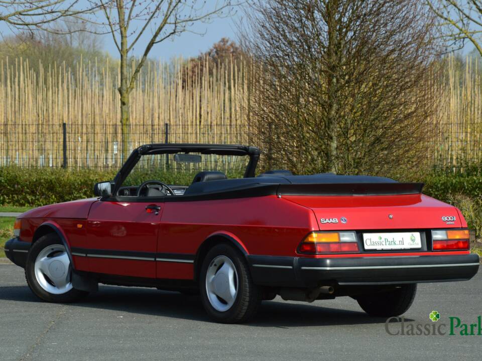 Bild 3/50 von Saab 900 2.0i 16V (1993)