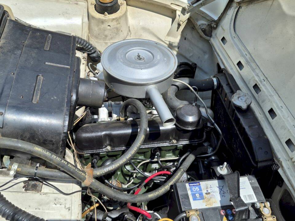 Image 62/63 of Ford Anglia (1965)