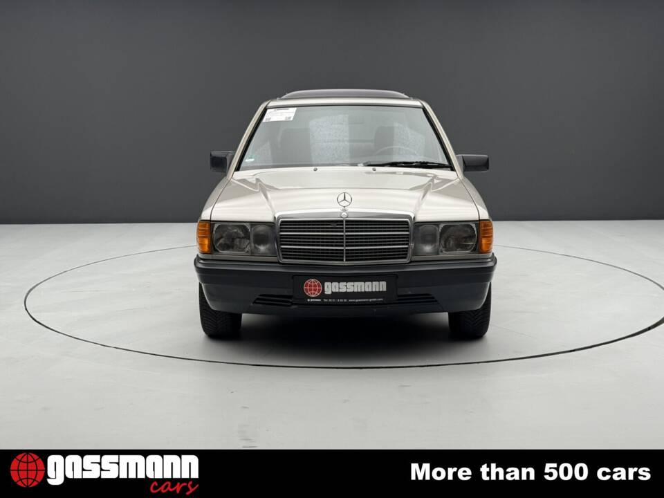 Bild 5/15 von Mercedes-Benz 190 E (1985)
