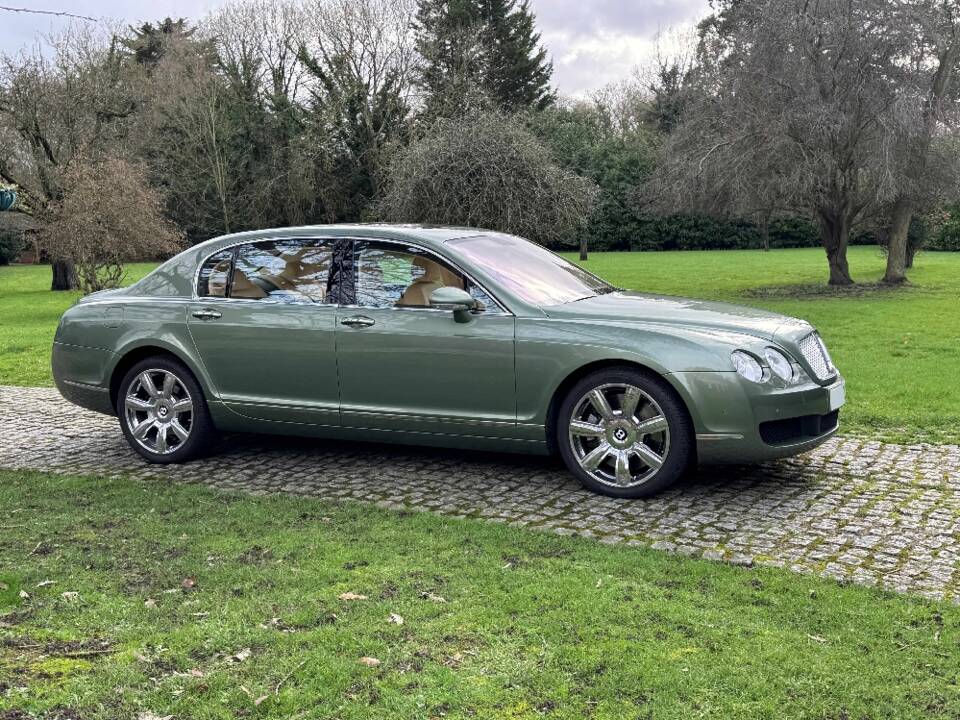 Image 7/28 of Bentley Continental Flying Spur (2007)