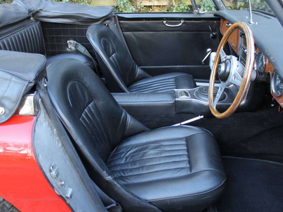 Image 9/16 of Austin-Healey 3000 Mk III (BJ8) (1964)