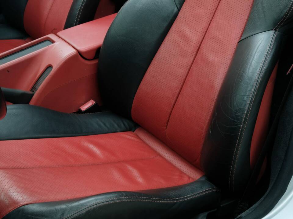 Immagine 30/50 di Mercedes-Benz SLK 230 Kompressor (1996)