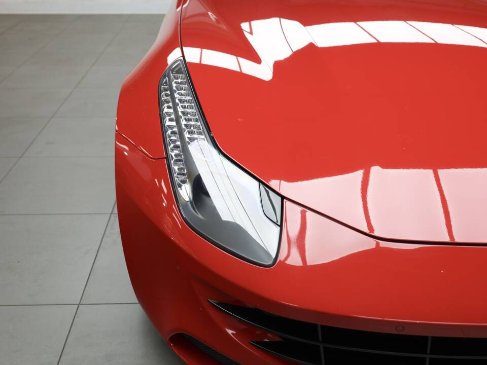 Immagine 34/50 di Ferrari FF (2011)